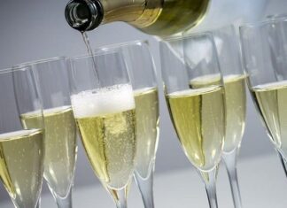Vino (UIV), export spumanti: sorpasso storico su rossi e rosati